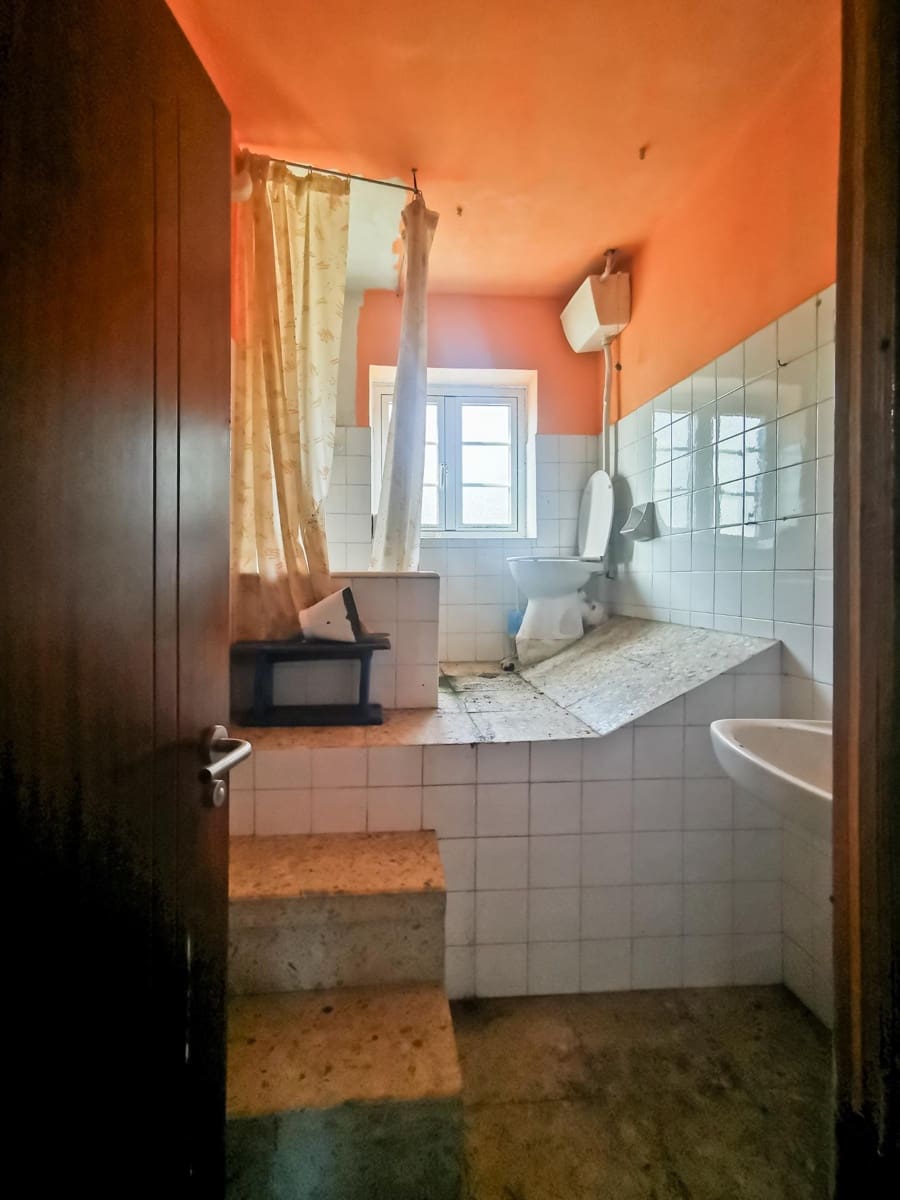 Finca/Country House for sale in Guitiriz - € 175,000 (Ref: 9185778)