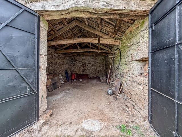 Finca/Herregård til salgs i Guitiriz - € 175 000 (Ref: 9185778)