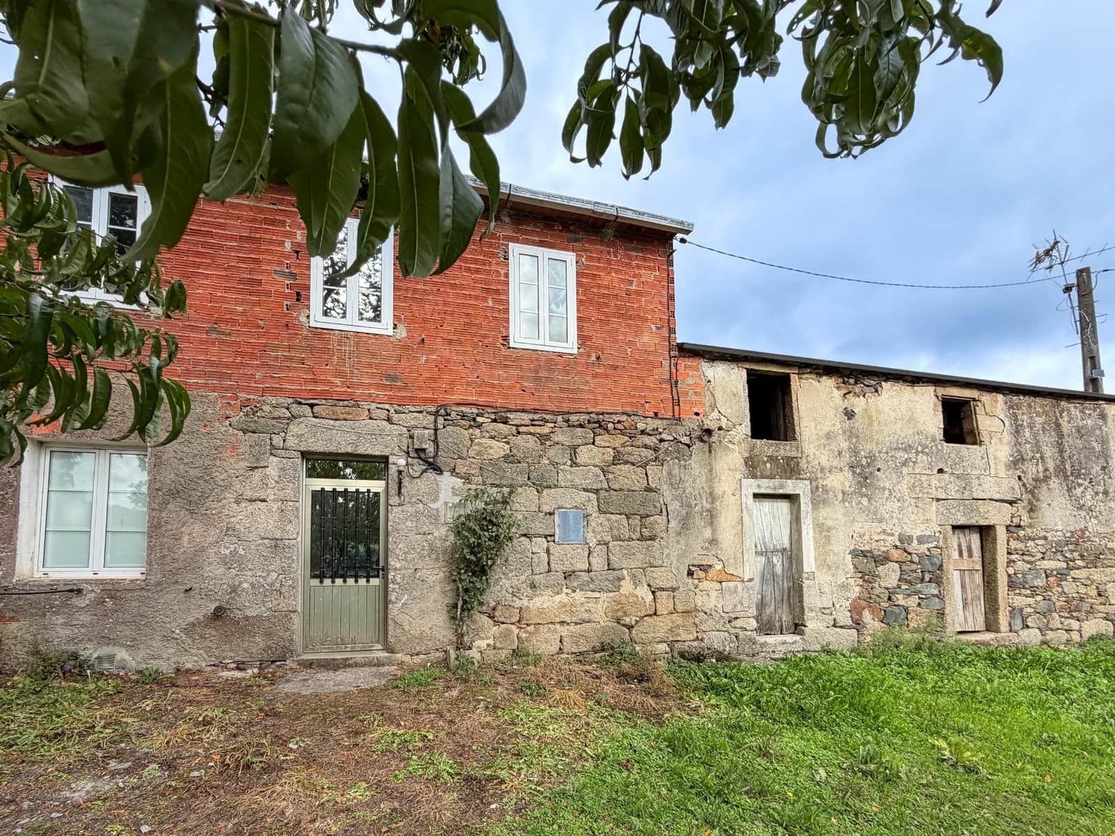 Finca/Herregård til salgs i Guitiriz - € 175 000 (Ref: 9185778)