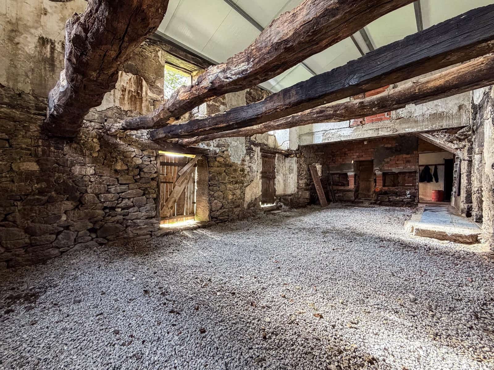 Finca/Herregård til salgs i Guitiriz - € 175 000 (Ref: 9185778)