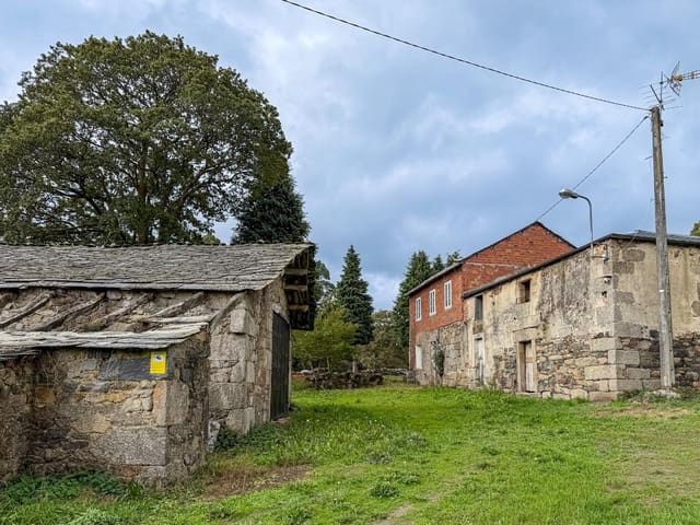 Finca/Herregård til salgs i Guitiriz - € 175 000 (Ref: 9185778)