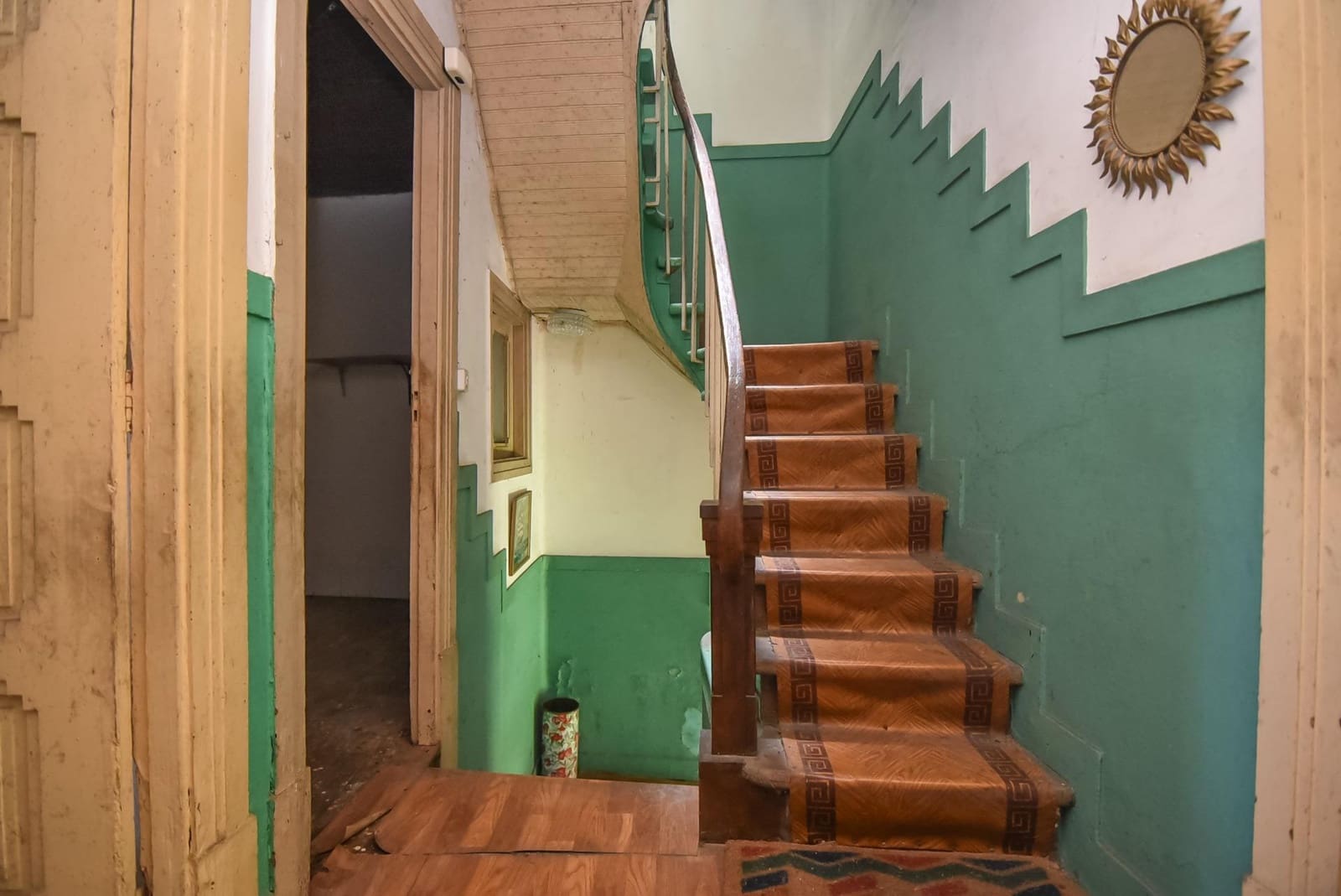 6 soveværelse Byhus til salg i Marin - € 125.000 (Ref: 9185783)