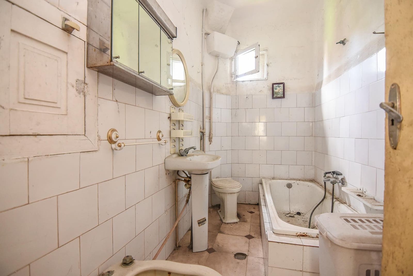 6 soveværelse Byhus til salg i Marin - € 125.000 (Ref: 9185783)