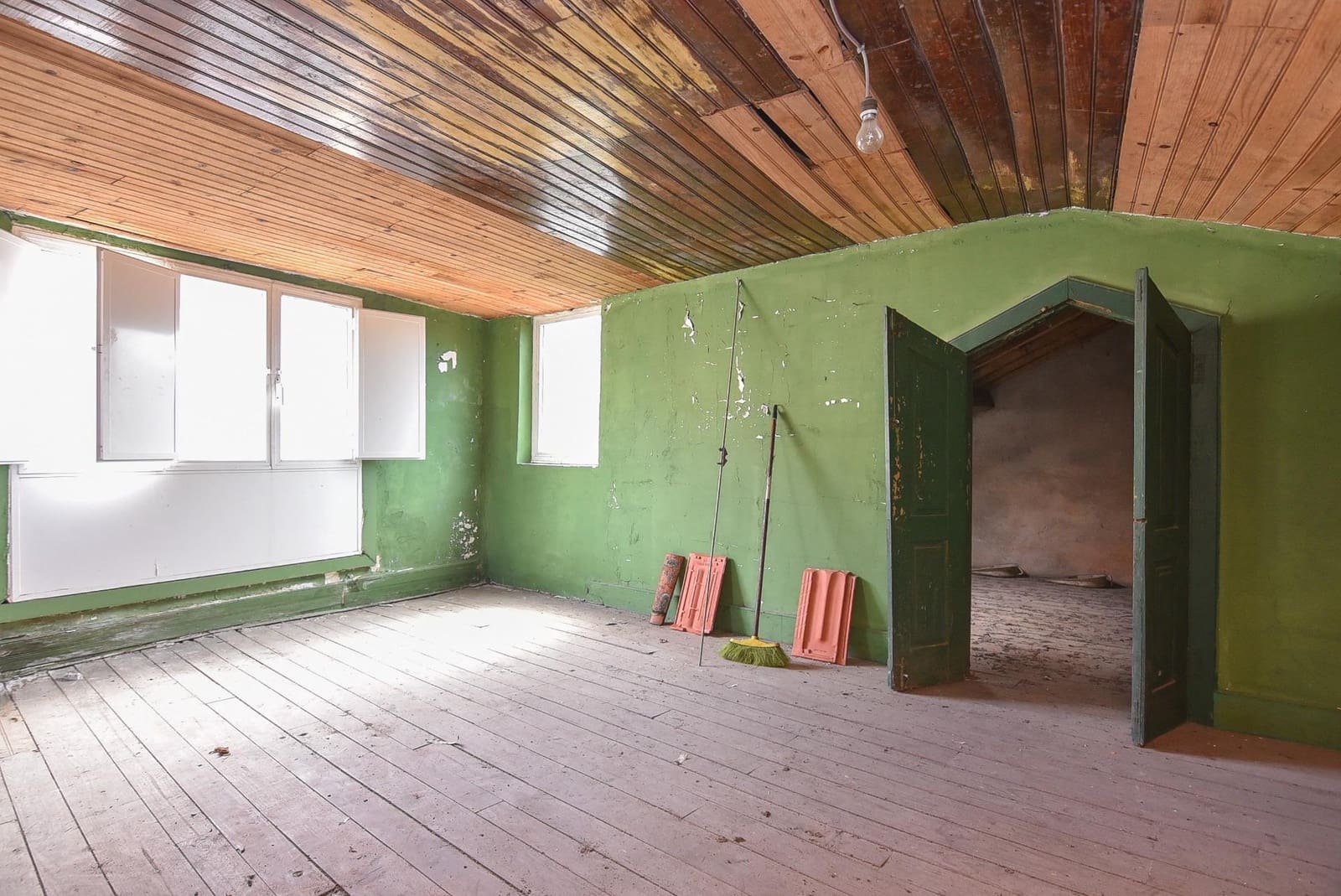 6 soveværelse Byhus til salg i Marin - € 125.000 (Ref: 9185783)