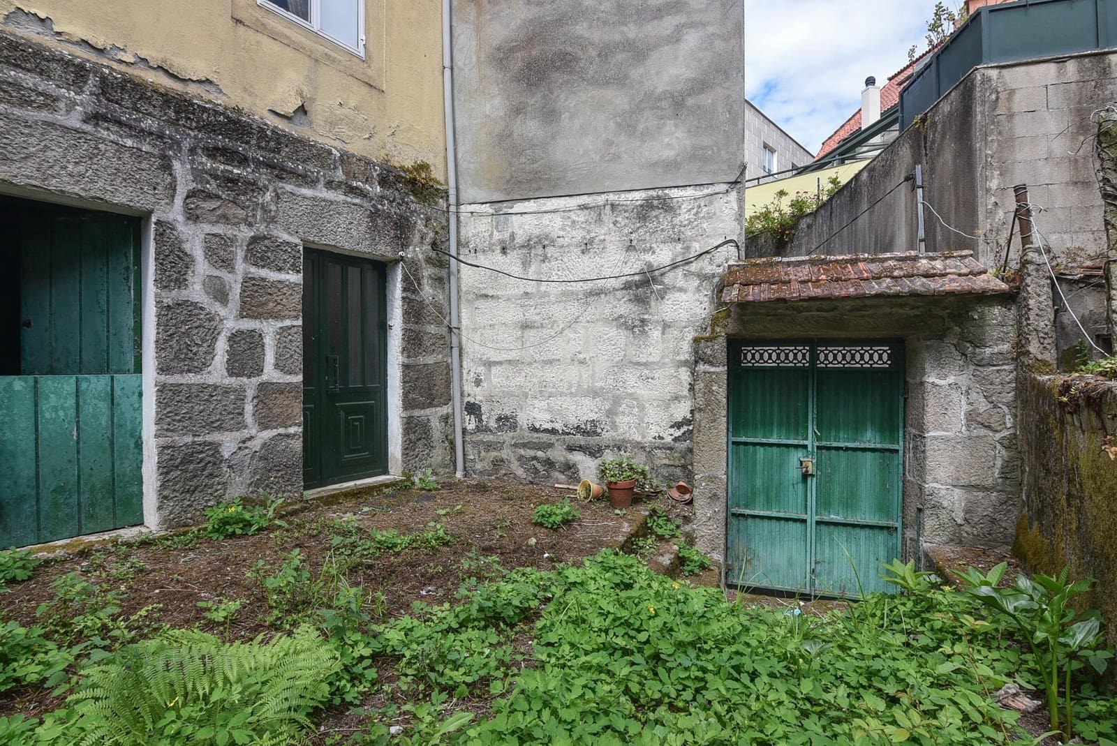 6 soveværelse Byhus til salg i Marin - € 125.000 (Ref: 9185783)