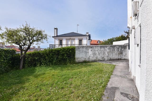 6 soverom Villa til salgs i La Coruña by med garasje - € 950 000 (Ref: 9185785)