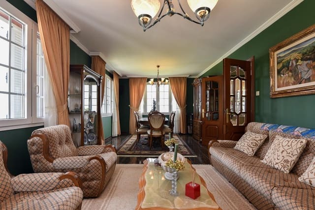 7 soverom Villa til salgs i Carballo med svømmebasseng - € 480 000 (Ref: 9185786)