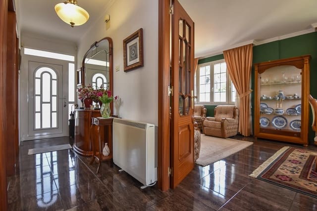 7 soverom Villa til salgs i Carballo med svømmebasseng - € 480 000 (Ref: 9185786)