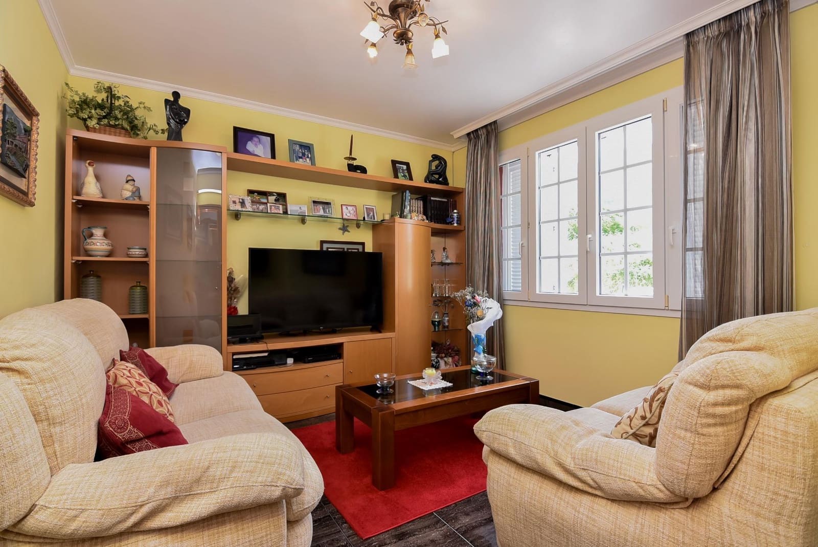 7 soverom Villa til salgs i Carballo med svømmebasseng - € 480 000 (Ref: 9185786)