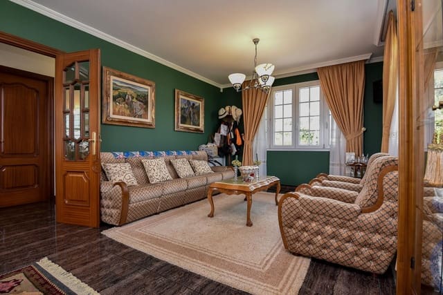 7 soverom Villa til salgs i Carballo med svømmebasseng - € 480 000 (Ref: 9185786)