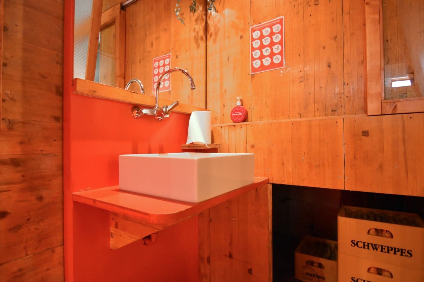 Kommersiell til salgs i La Coruna by - € 135 000 (Ref: 9185787)