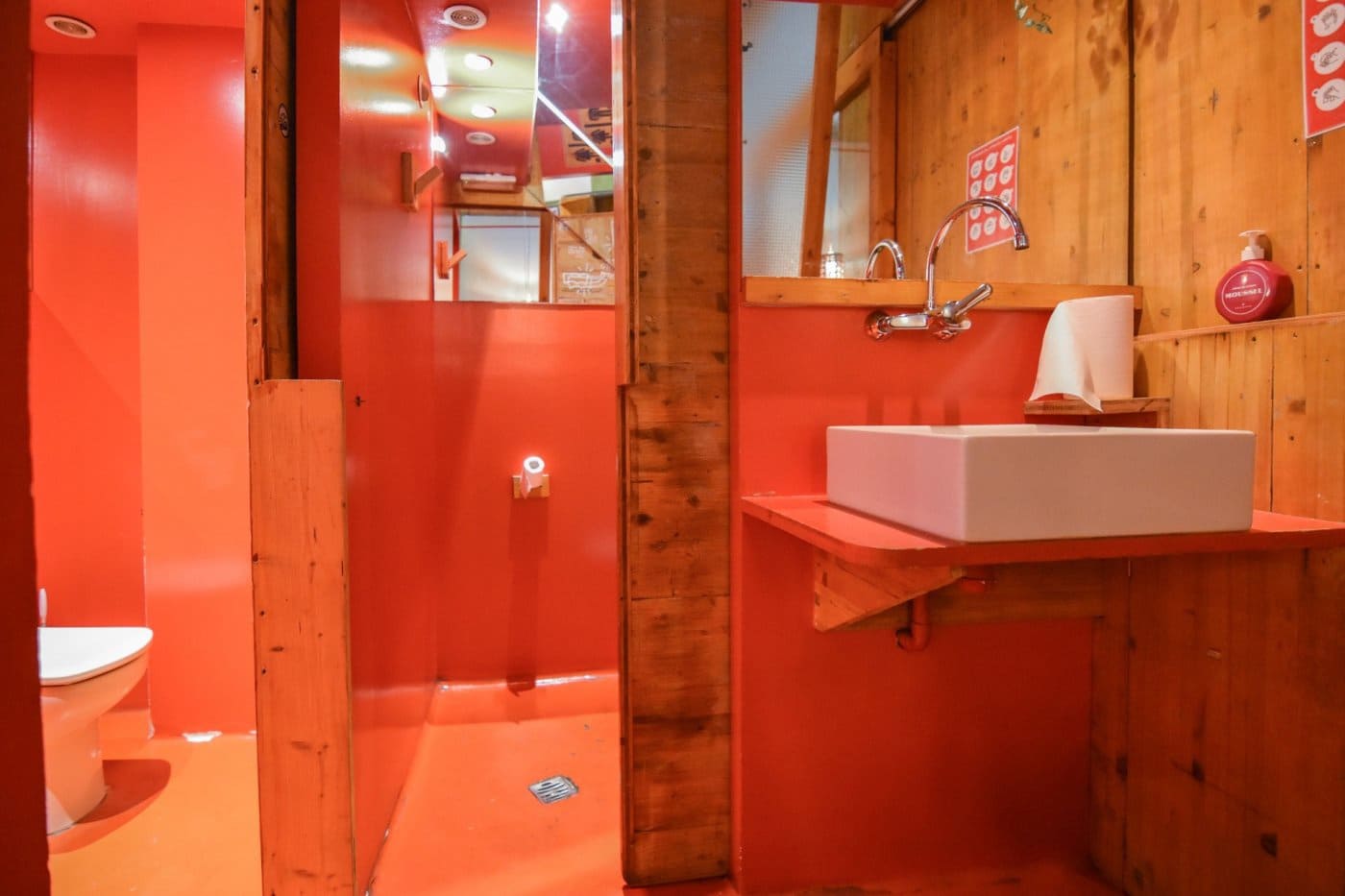 Kommersiell til salgs i La Coruna by - € 135 000 (Ref: 9185787)