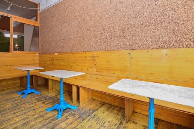 Komercyjne na sprzedaż w Miasto A Coruña - 135 000 € (Ref: 9185787)