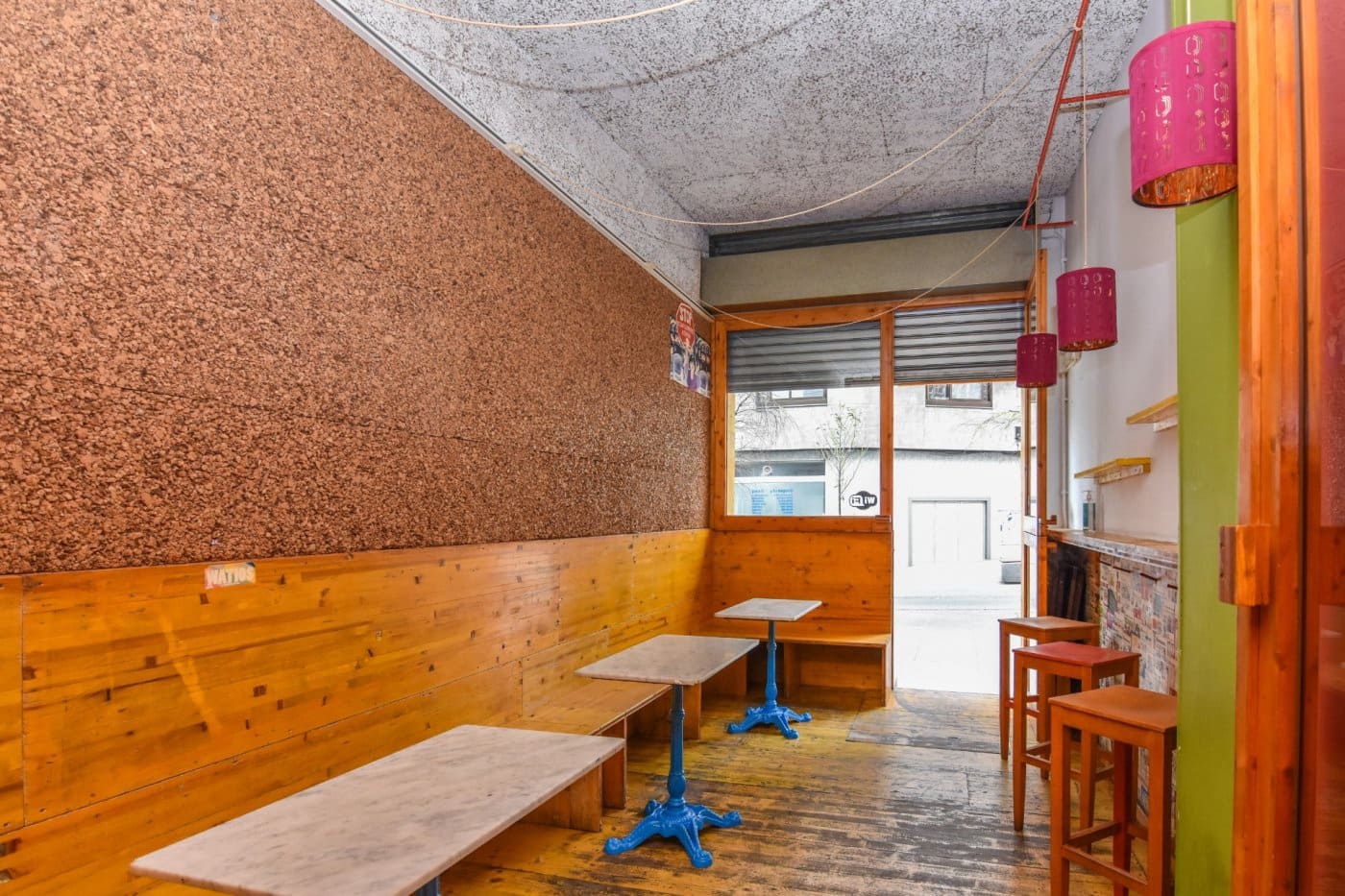 Kommersiell til salgs i La Coruna by - € 135 000 (Ref: 9185787)