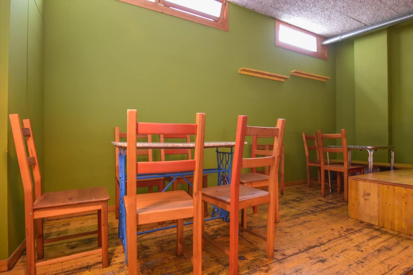 Kommersiell til salgs i La Coruna by - € 135 000 (Ref: 9185787)