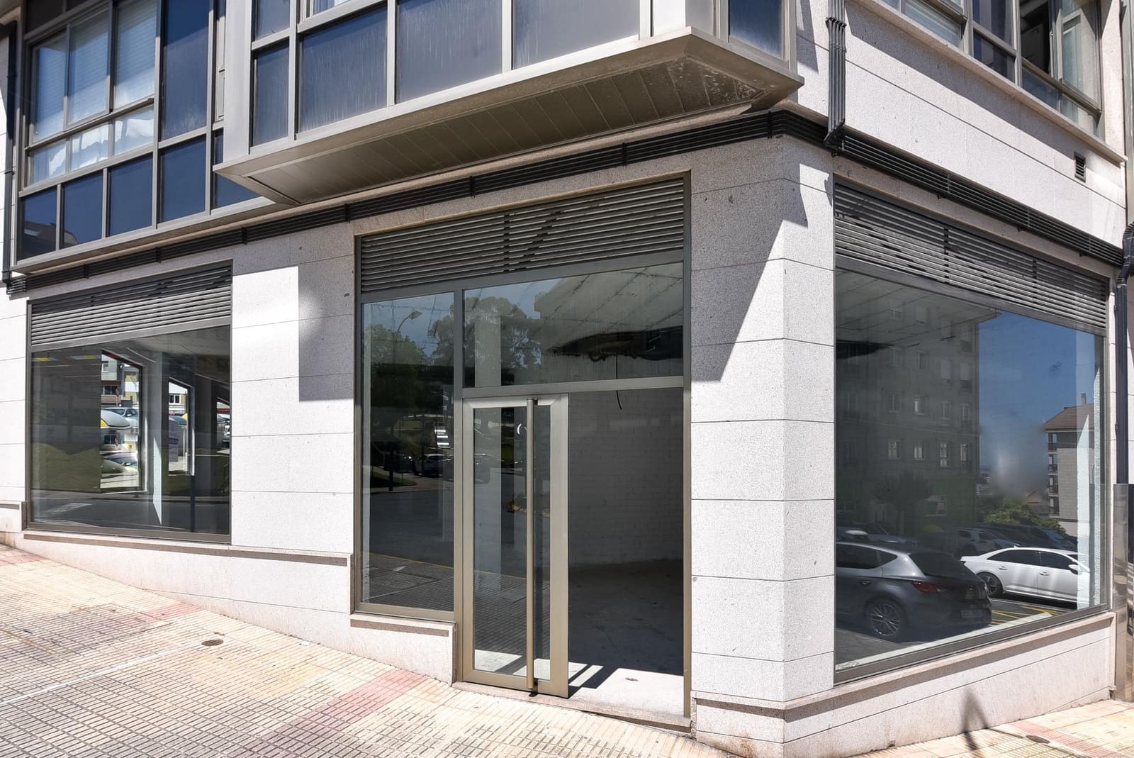 Commercial for rent in Culleredo - € 700 (Ref: 9185788)