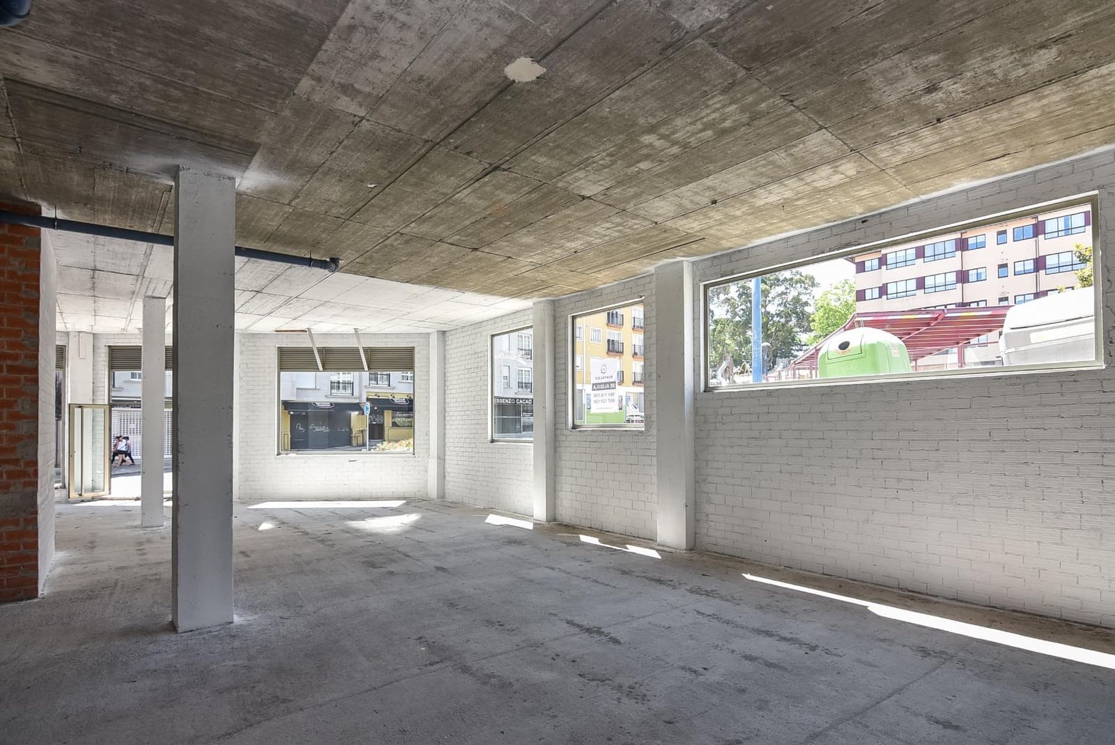 Erhverv til leje i Culleredo - € 700 (Ref: 9185788)