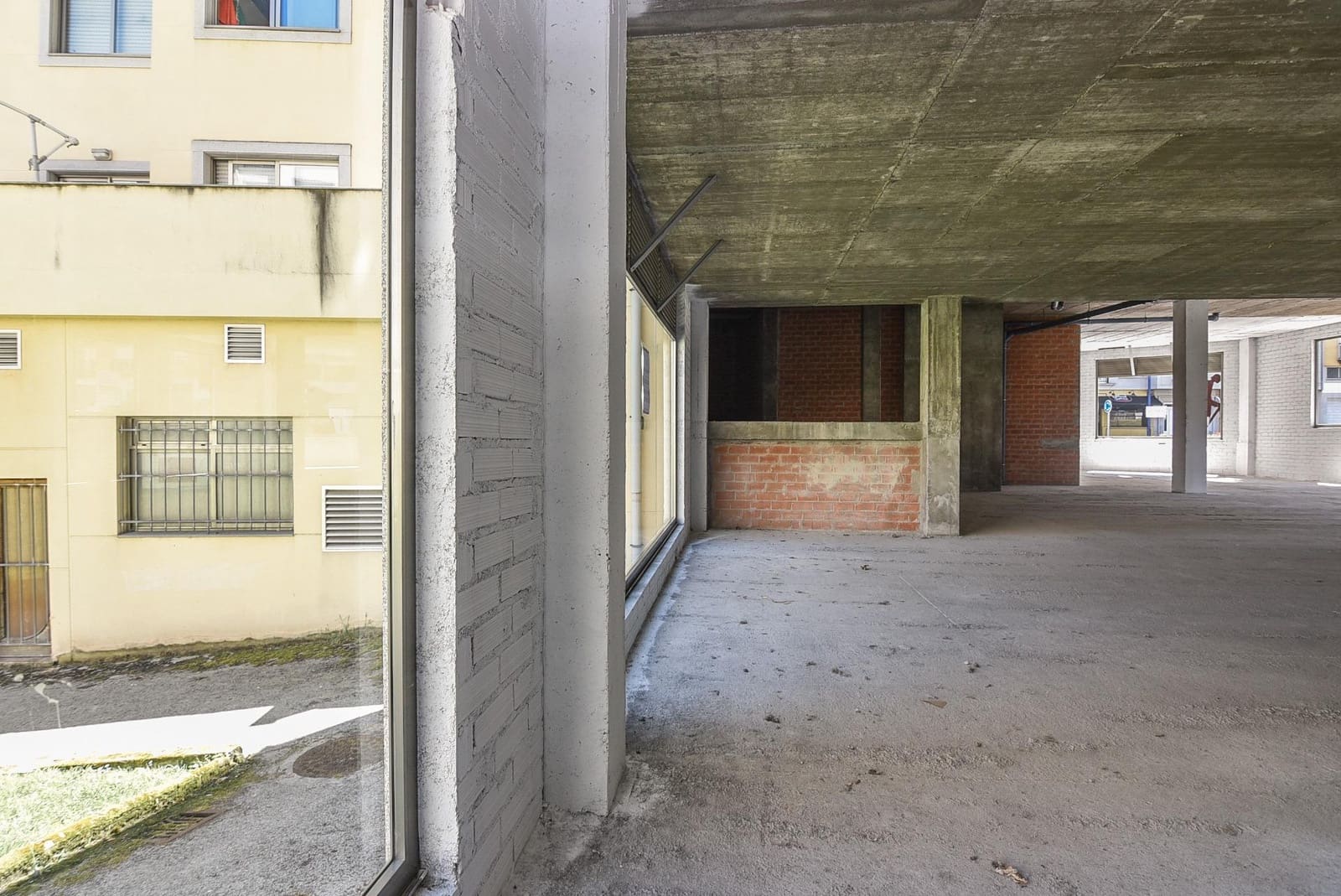 Erhverv til leje i Culleredo - € 700 (Ref: 9185788)