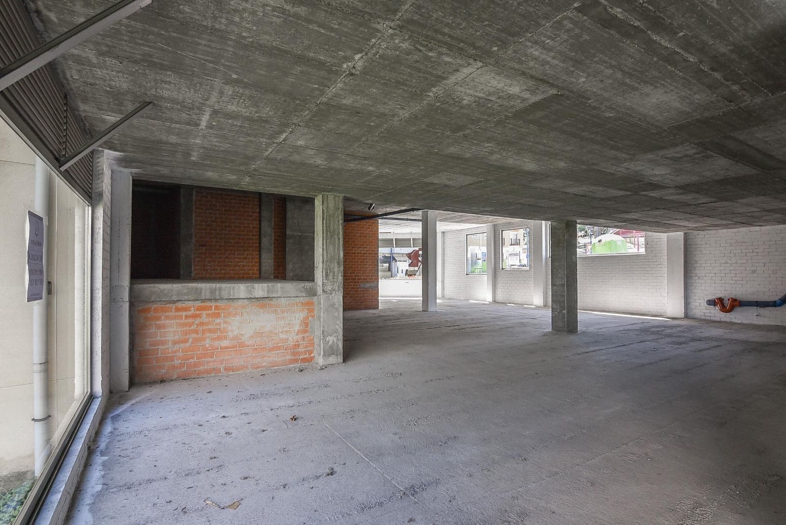 Erhverv til leje i Culleredo - € 700 (Ref: 9185788)