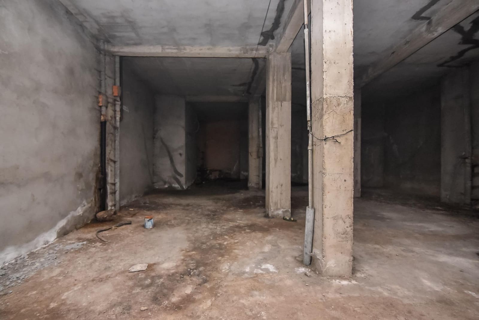 Kommersiell til salgs i La Coruna by - € 550 000 (Ref: 9185789)