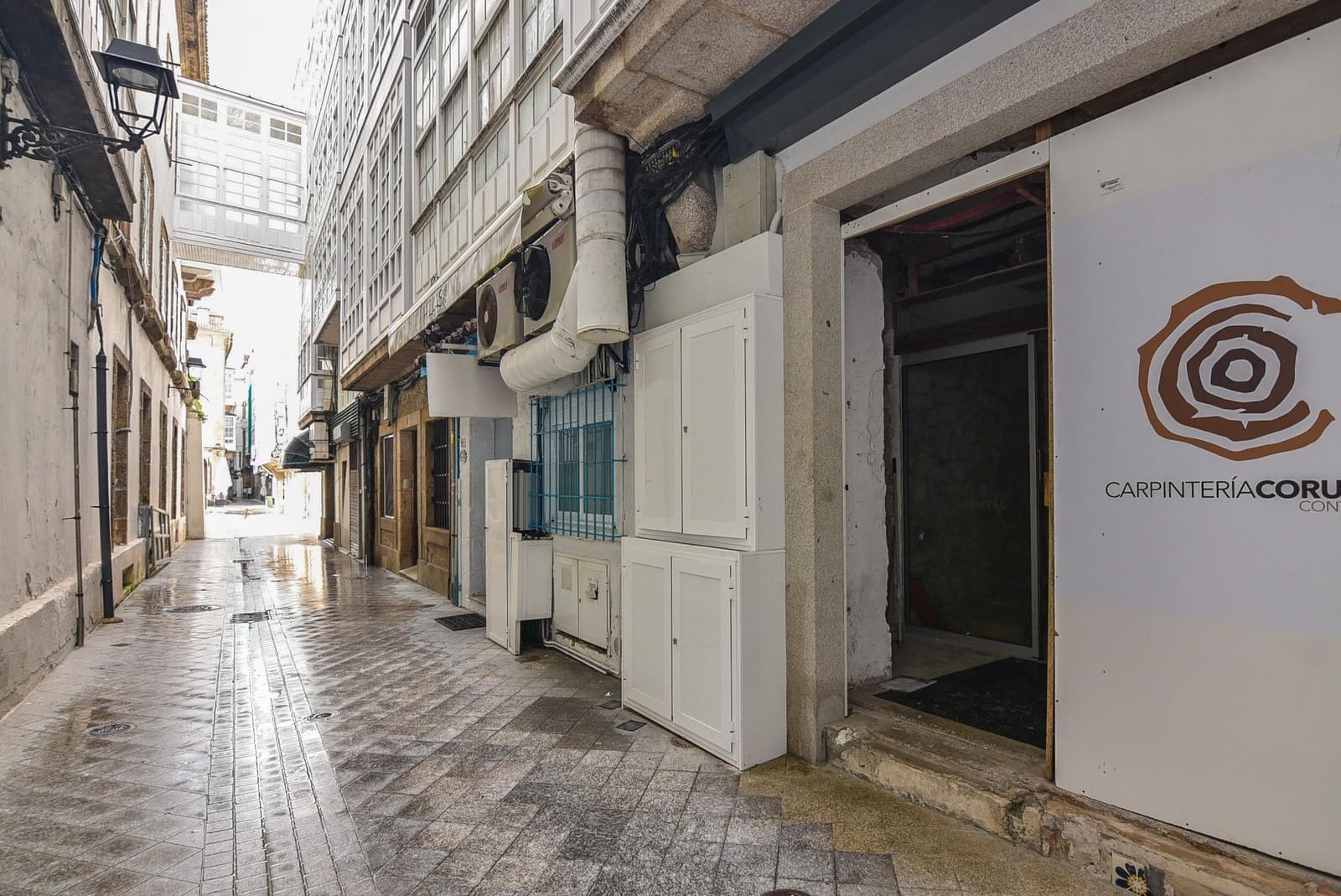 Erhverv til salg i A Coruna by - € 330.000 (Ref: 9185791)