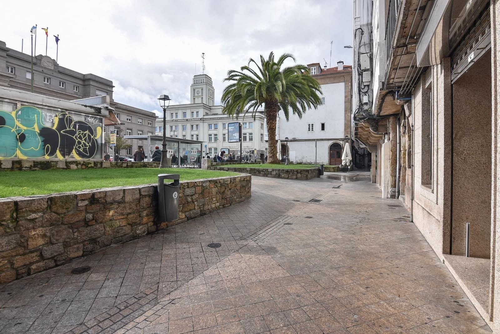 Erhverv til salg i A Coruna by - € 330.000 (Ref: 9185791)