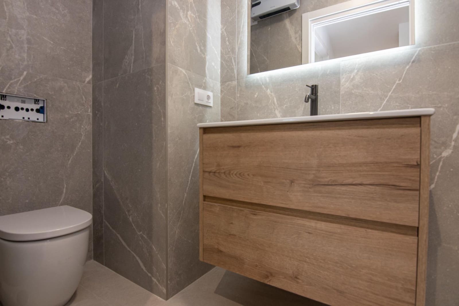3 camera da letto Appartamento in vendita in A Coruna citta - 355.000 € (Rif: 9185796)