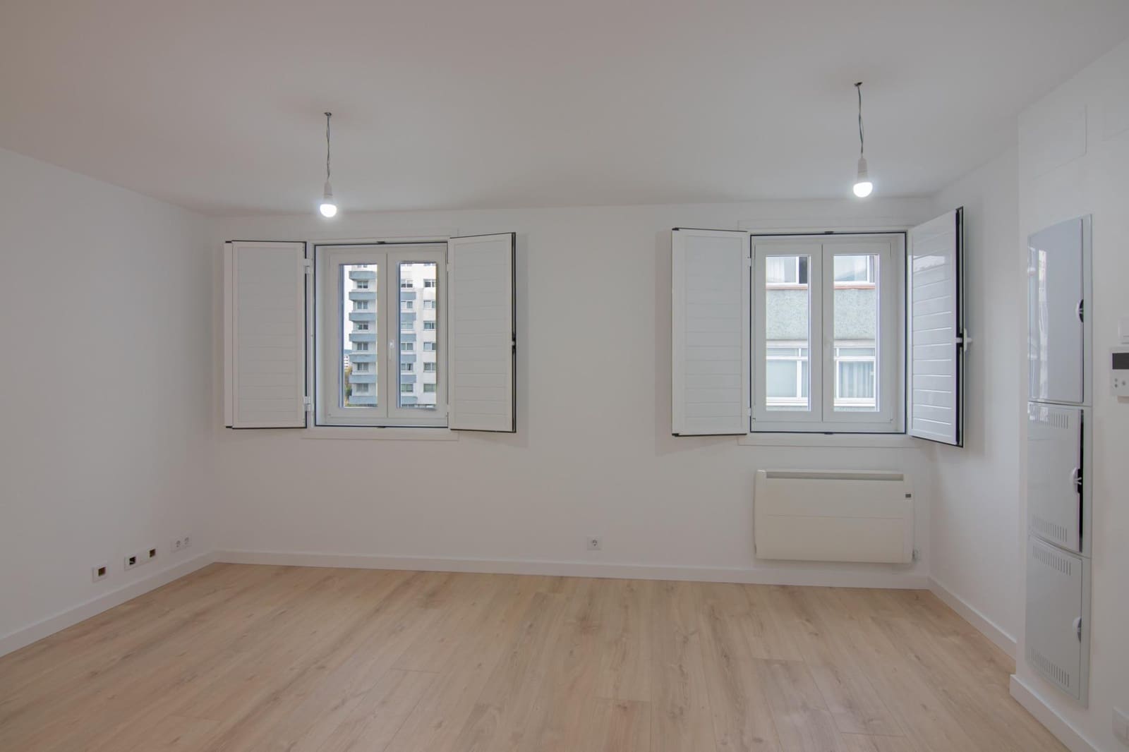 3 soveværelse Lejlighed til salg i A Coruna by - € 335.000 (Ref: 9185797)