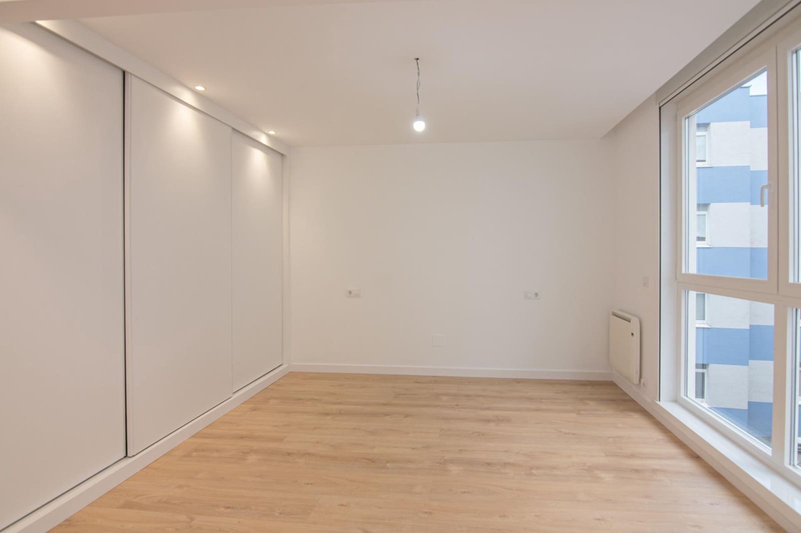 3 soveværelse Lejlighed til salg i A Coruna by - € 335.000 (Ref: 9185797)