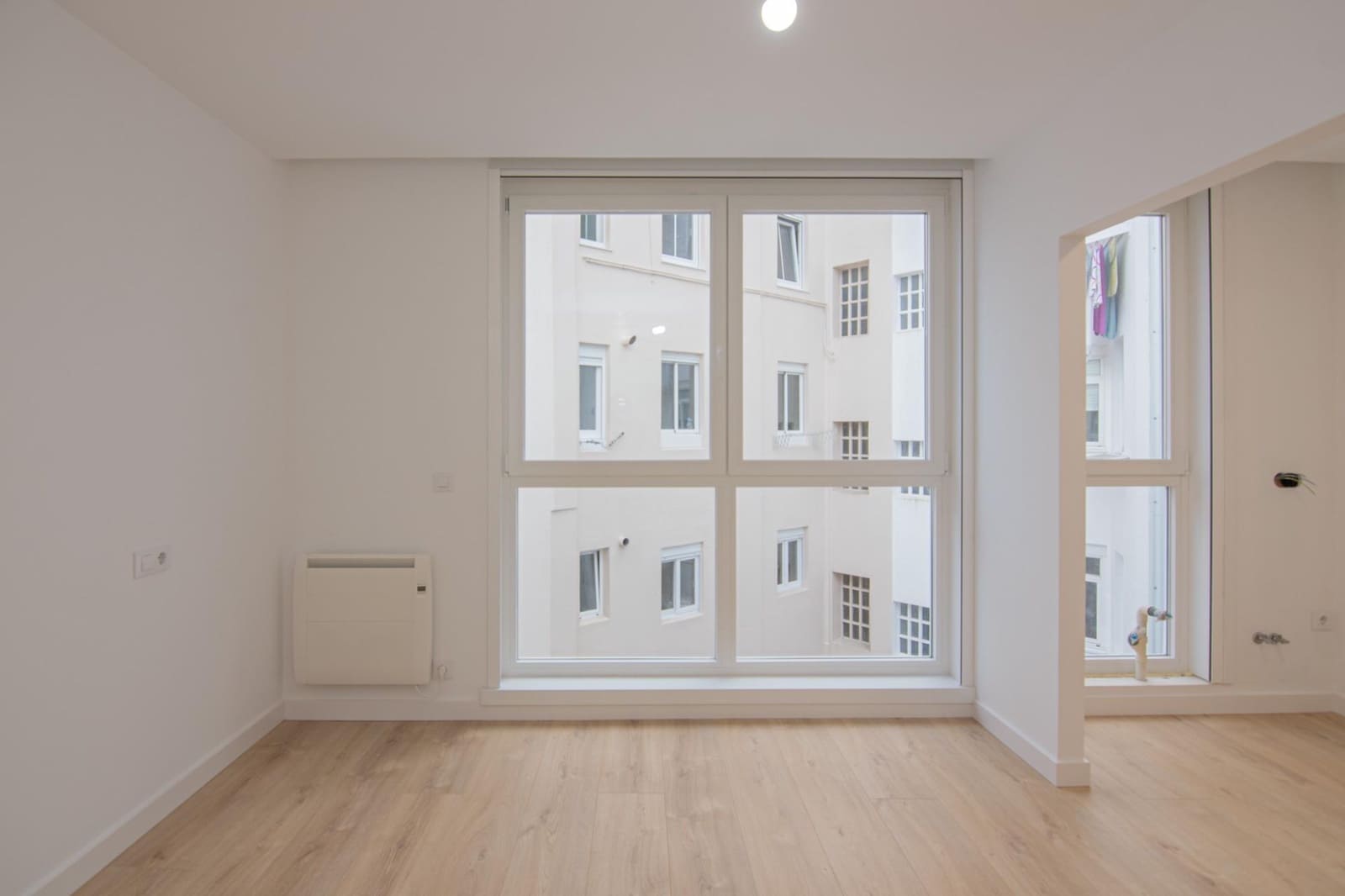 3 soveværelse Lejlighed til salg i A Coruna by - € 335.000 (Ref: 9185797)