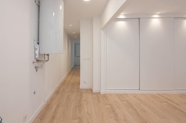 3 makuuhuone Huoneisto myytävänä paikassa A Coruña kaupunki - 335 000 € (Ref: 9185797)