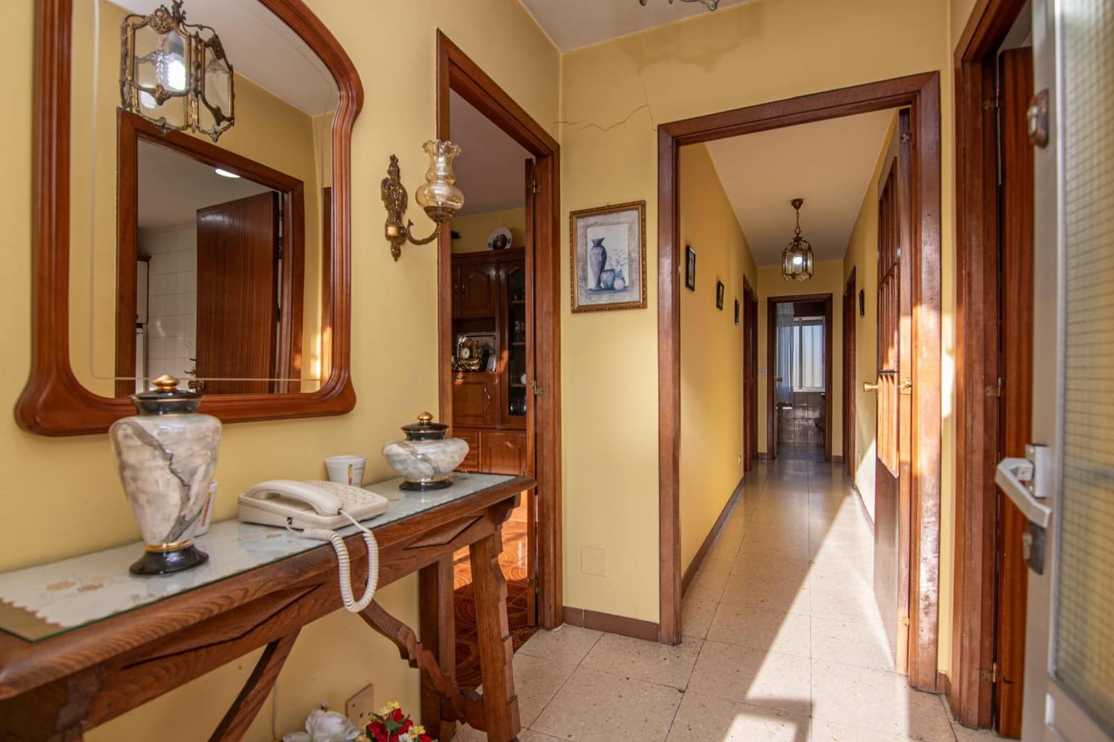 4 bedroom Villa for sale in Coiros with garage - € 180,000 (Ref: 9185802)