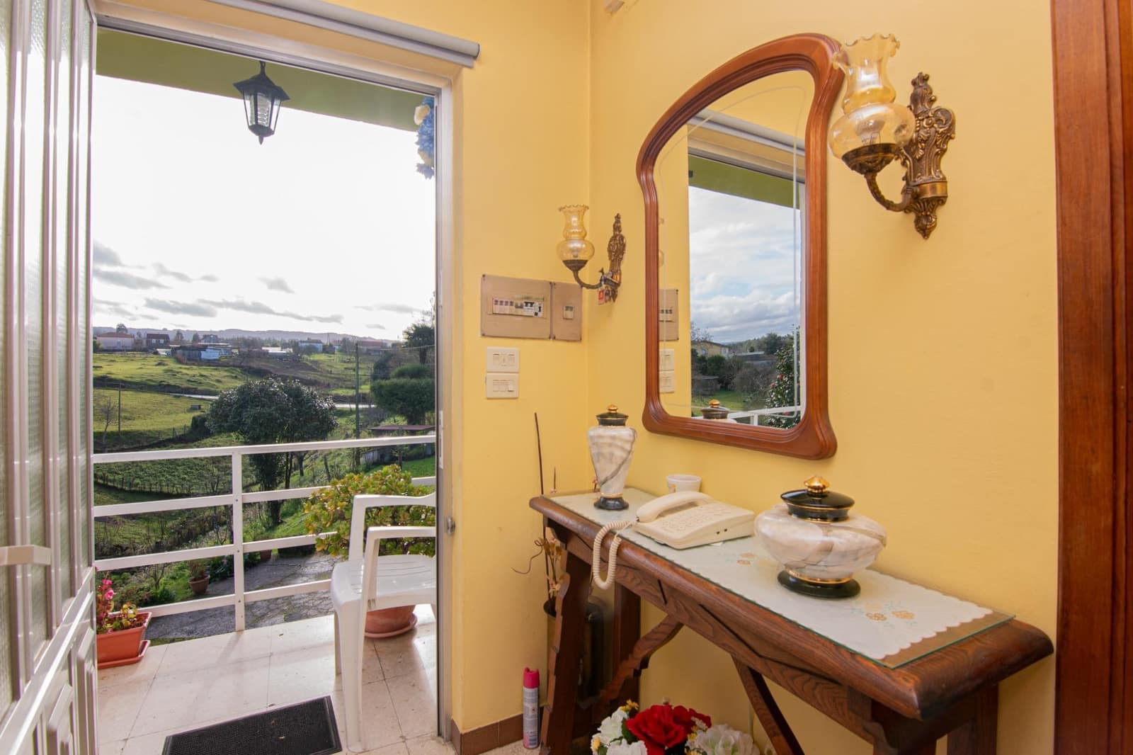 4 bedroom Villa for sale in Coiros with garage - € 180,000 (Ref: 9185802)