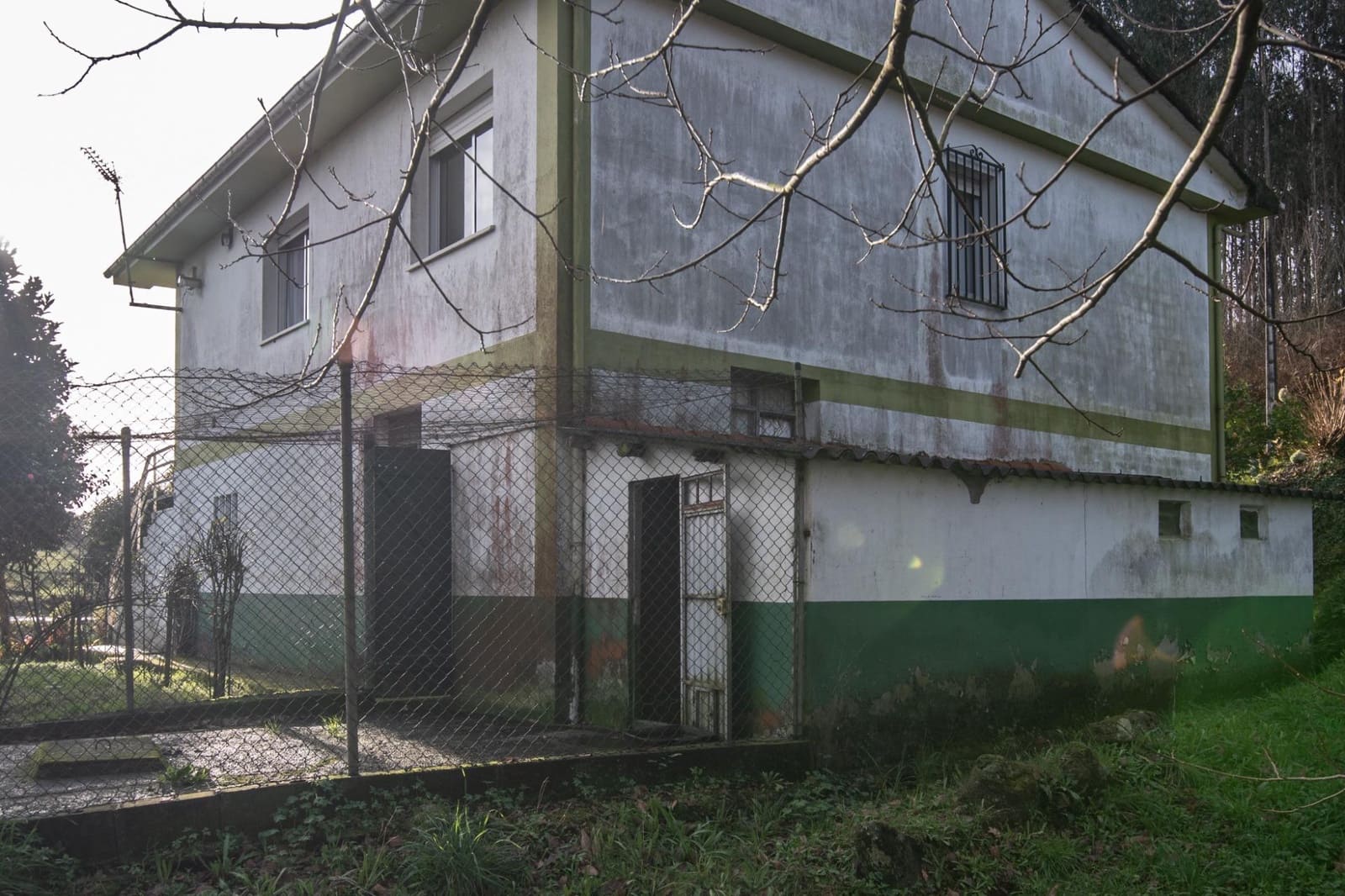 4 sypialnia Willa na sprzedaż w Coiros z garażem - 180 000 € (Ref: 9185802)