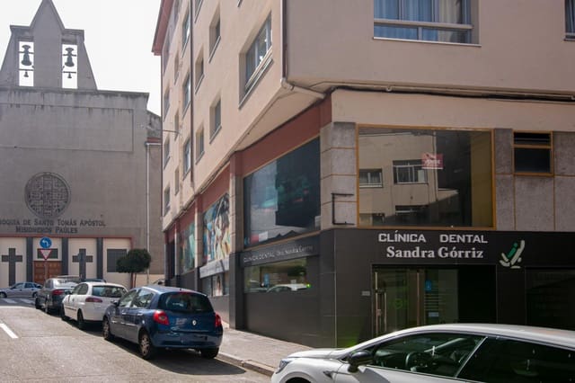 Kommersiell til salgs i La Coruña by - € 293 000 (Ref: 9185807)