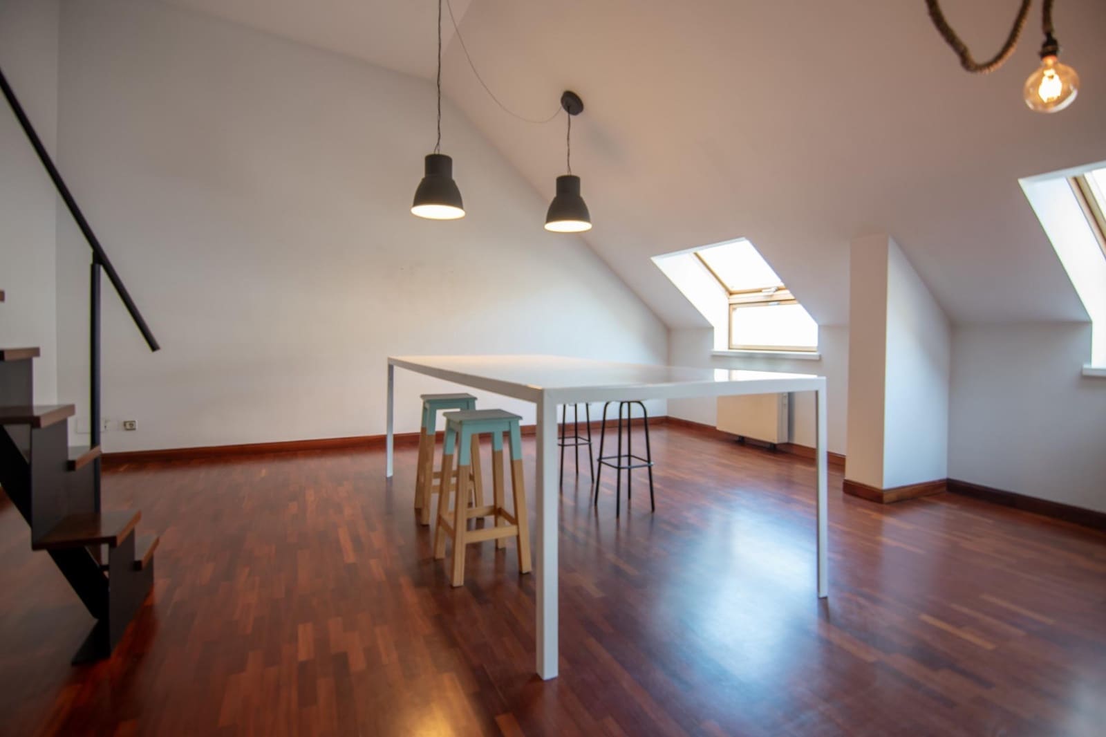 Office for rent in A Coruna city - € 800 (Ref: 9185808)