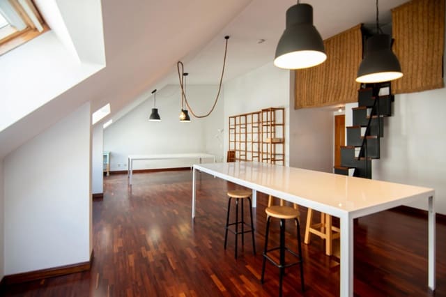 Büro zu vermieten in A Coruña Stadt - 800 € (Ref: 9185808)