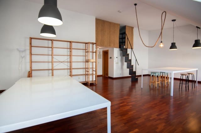 Büro zu vermieten in A Coruña Stadt - 800 € (Ref: 9185808)