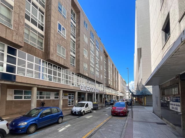 Büro zu vermieten in A Coruña Stadt - 800 € (Ref: 9185808)