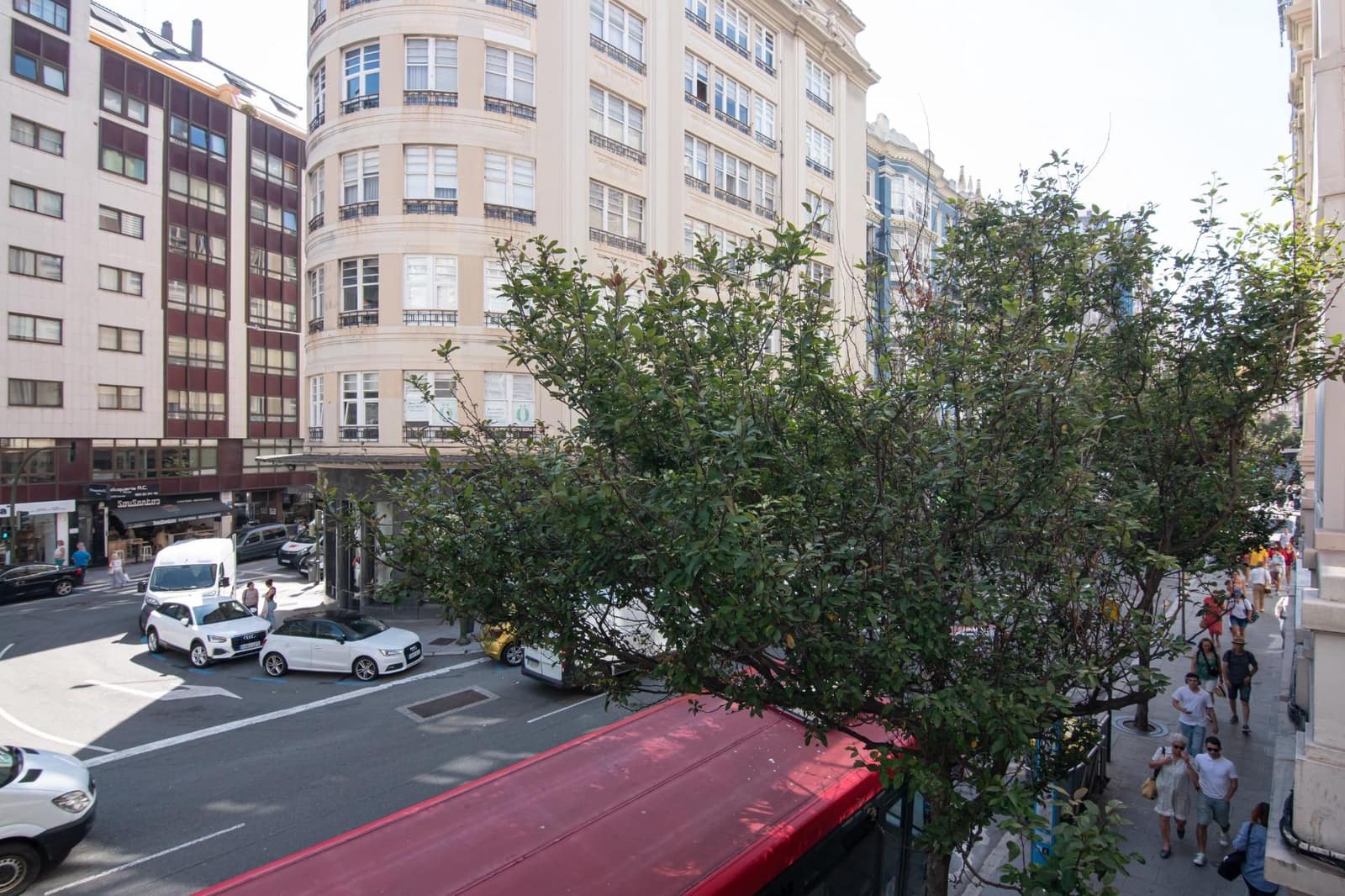 3 bedroom Flat for sale in A Coruna city - € 420,000 (Ref: 9185821)