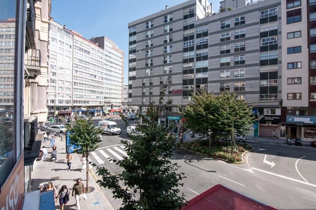 4 slaapkamer Flat te koop in A Coruña stad - € 420.000 (Ref: 9185821)