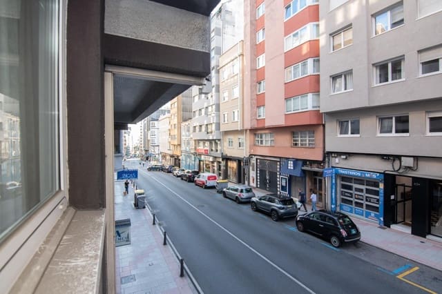 2 bedroom Flat for rent in A Coruña city - € 654 (Ref: 9188607)