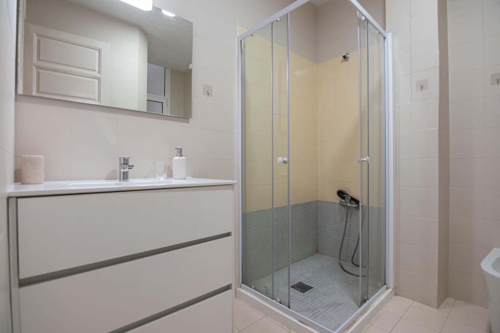 4 soveværelse Lejlighed til salg i A Coruna by - € 445.000 (Ref: 9202567)