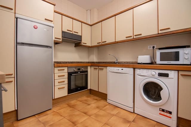 4 makuuhuone Asunto myytävänä paikassa A Coruña kaupunki - 445 000 € (Ref: 9202567)