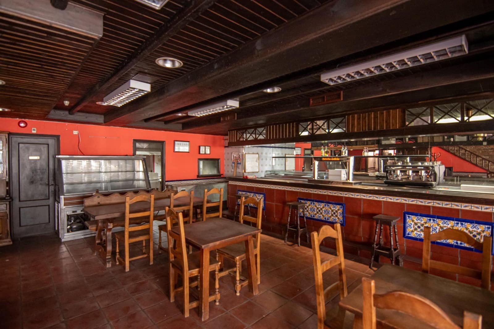 Virksomhed til salg i A Coruna by - € 1.400.000 (Ref: 9204739)