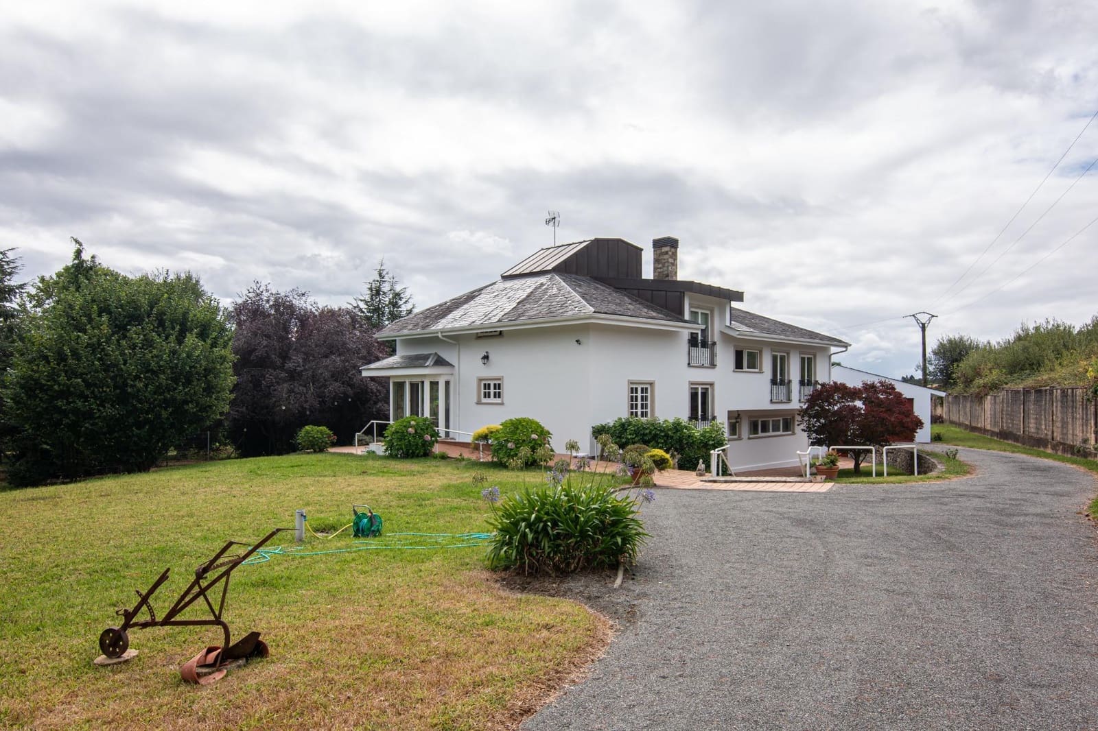 9 sypialnia Willa na sprzedaż w Bergondo z garażem - 645 000 € (Ref: 9208450)