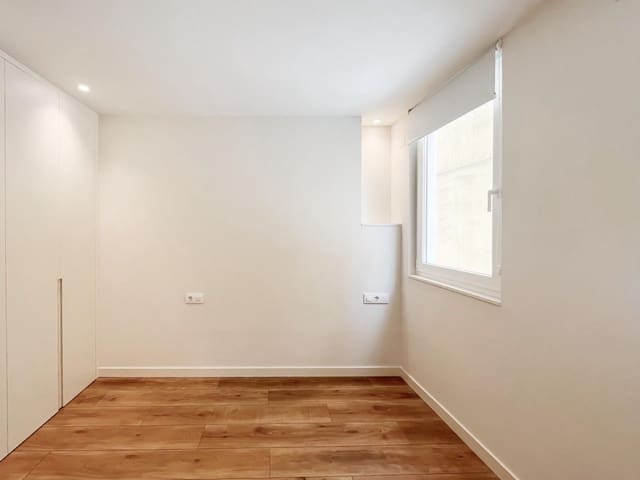 2 bedroom Flat for rent in A Coruña city - € 1,000 (Ref: 9240224)