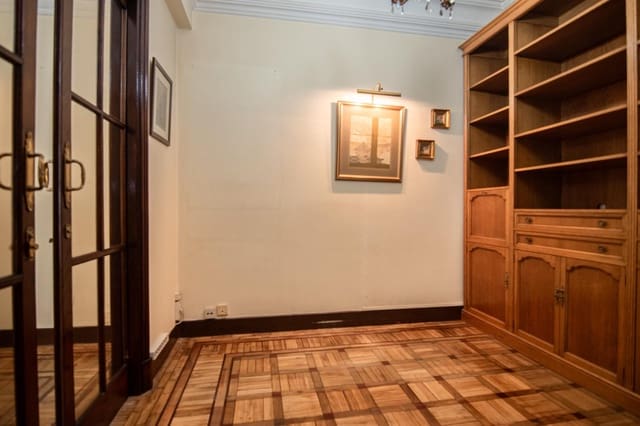 5 sypialnia Mieszkanie na sprzedaż w Miasto A Coruña - 650 000 € (Ref: 9335162)