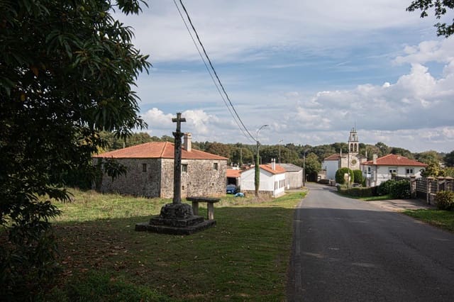 Finca/Casa Rural de 3 habitaciones en Vilasantar en venta - 150.000 € (Ref: 9338455)