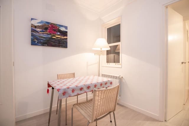 3 bedroom Flat for rent in A Coruña city - € 1,100 (Ref: 9374575)